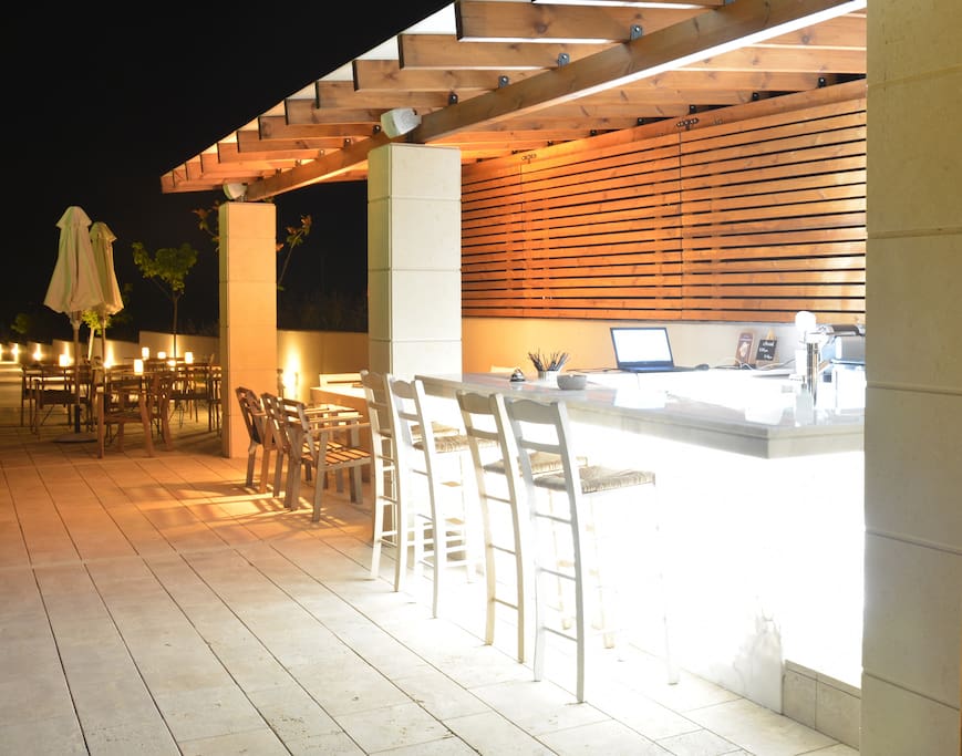 pool bar