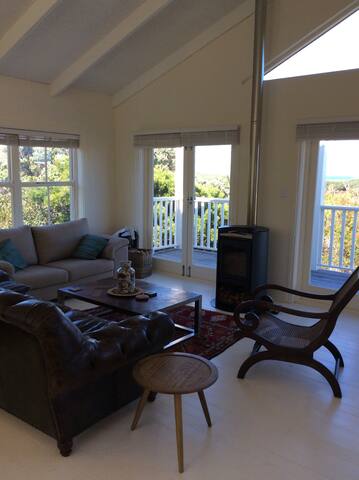 Beautiful beach house near Cape Point gallery image 5