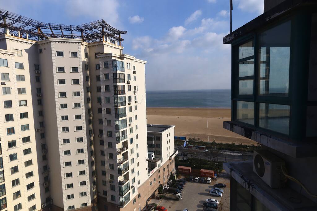 阳光、沙滩、蔚蓝的大海。还等什么?