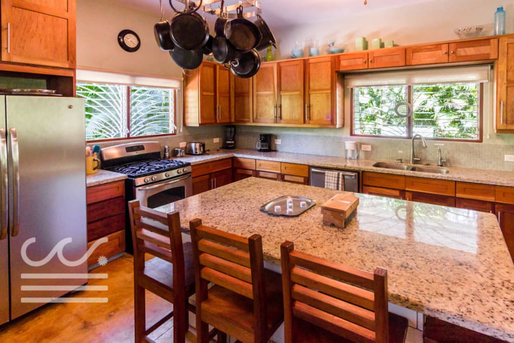 Lovely well equipped kitchen