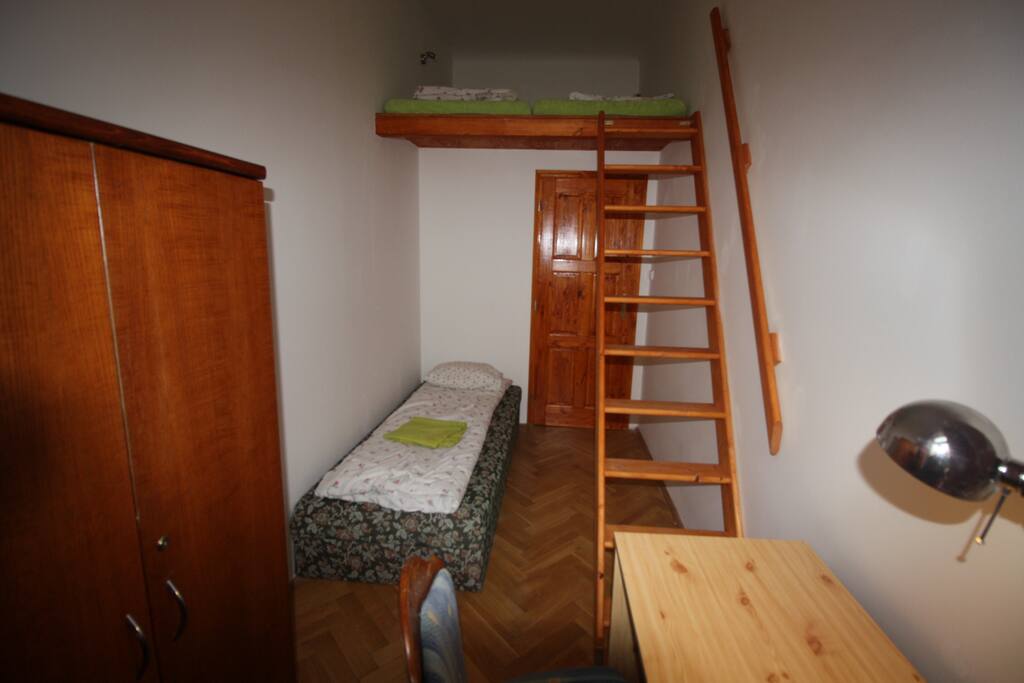 your BEDROOM 3.1 C, 3 bed arrangement for couples and friends