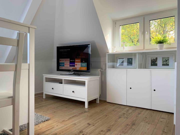 EXKLUSIVE | Country House Style Top Floor for 4