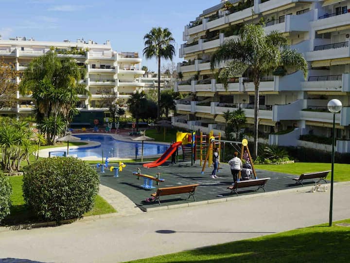 Apartment in Marbella with golf and swimming pool