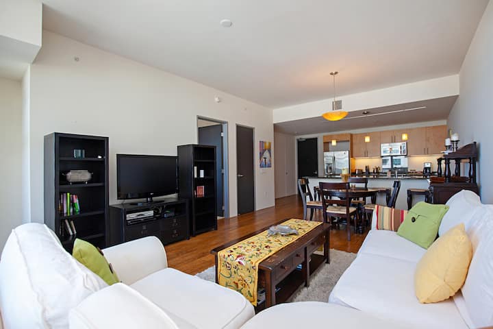 Little Italy> Large One Bedroom> Parking