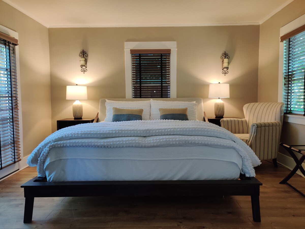 Уютно легло тип Кинг в Калифорния