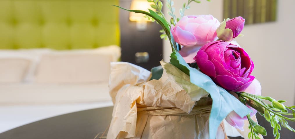 Suitinn19 – 5 rooms & 5 bathrooms/Trastevere/12pax gallery image 4