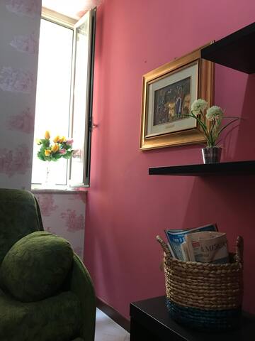 Cozy apartment on the PattiMarina seafront