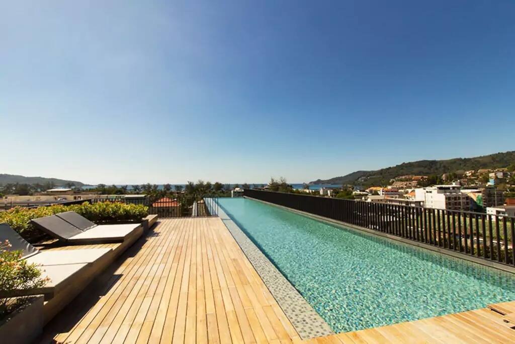 the rooftop pool