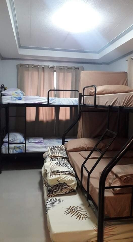 الغرفة 1 ( الطابق الأول)