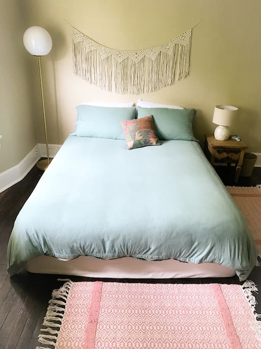 New queen bed and ultra soft jersey duvet cover.