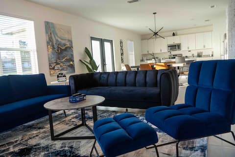 Aesthetic Contemporary Escape in Zephyrhills