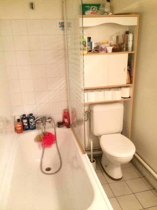 sdb + lavabo et miroir