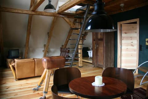 Top Airbnb: Vintage loft overlooking Lübeck in Lübeck