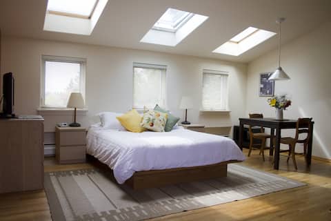 Bright, airy studio in the trees