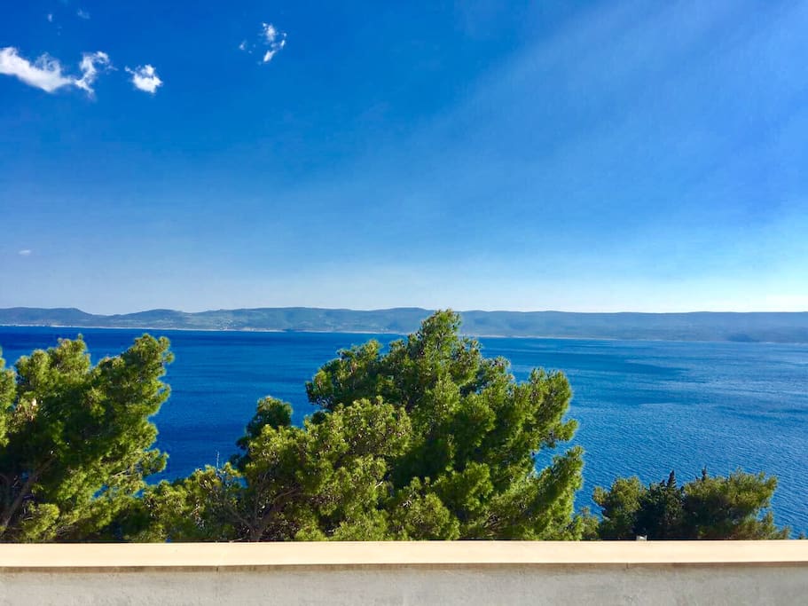 Waking up to the view of the Adriatic sea and the island of Brač