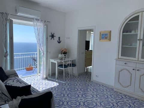 Top Airbnb: Rosetta's home a Praiano