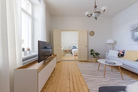 Top performing Airbnb: The pearl of the city center in a value house in Keskusta