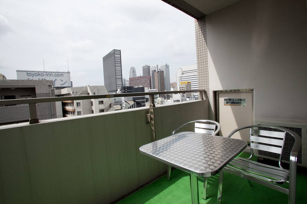 Dining options at the balcony of the sky top.