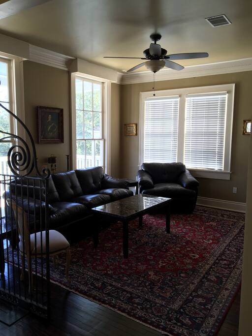 Closer view of sitting room.