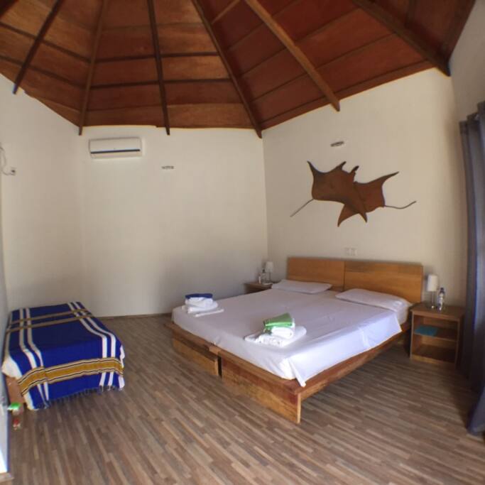 Manta Room