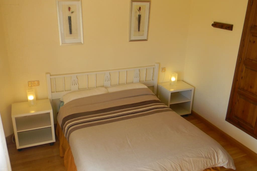 Bedroom with double bed