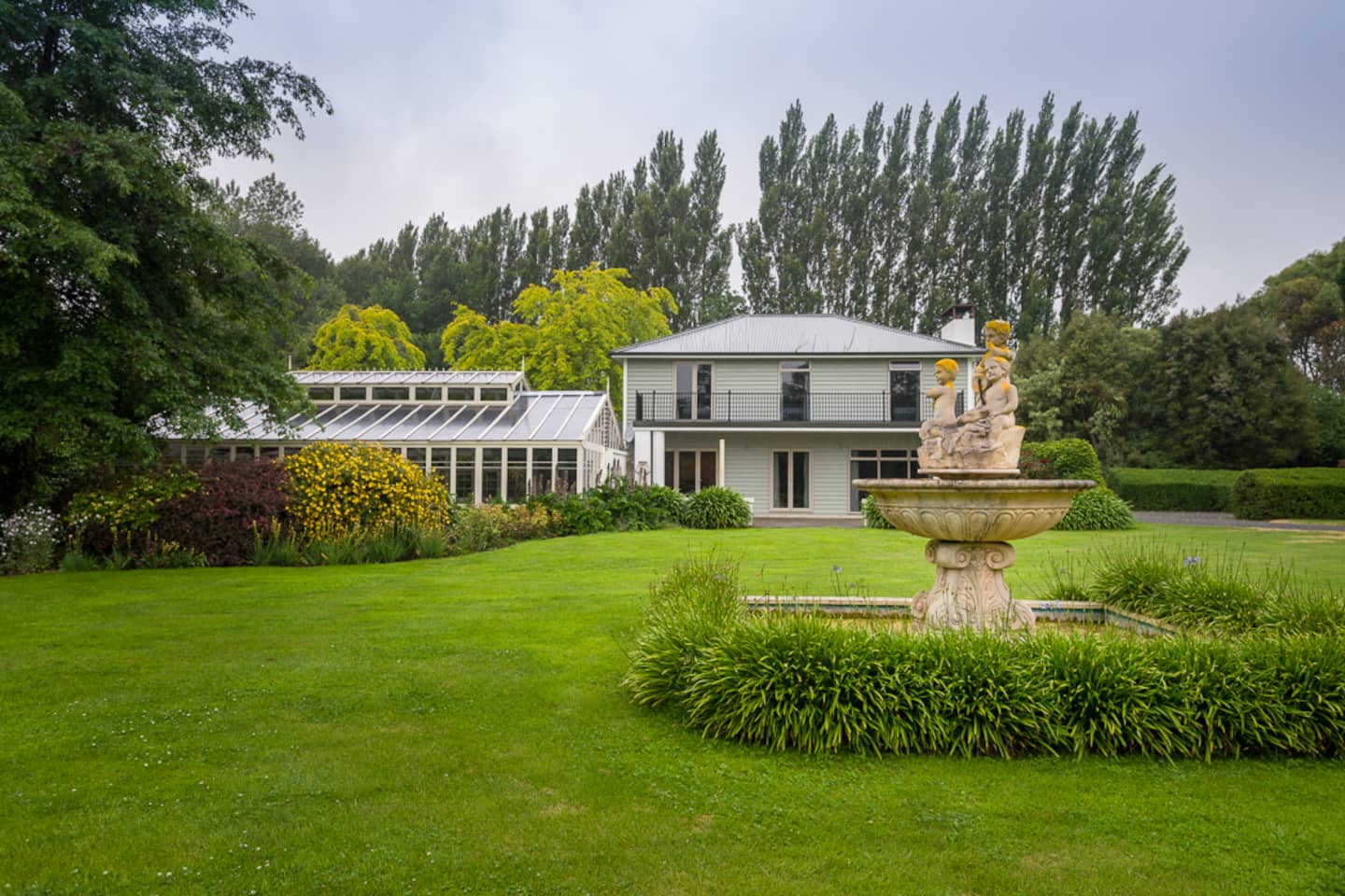 Pemberton - Large Home In Prebbleton 1