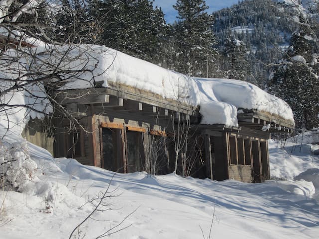 Howe Cabin, Upper Methow Valley Highlands, Mazama - Cabins ...