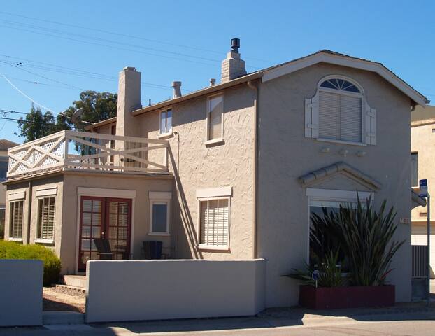 760 Ocean View at Lovers Point Park gallery image 4