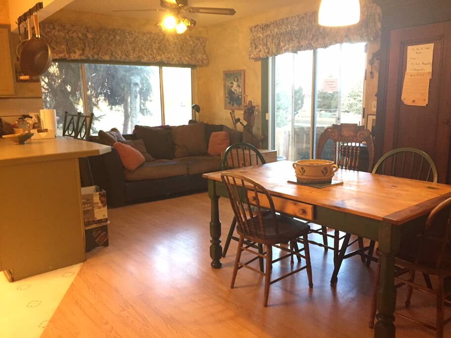 Kitchen/dining area