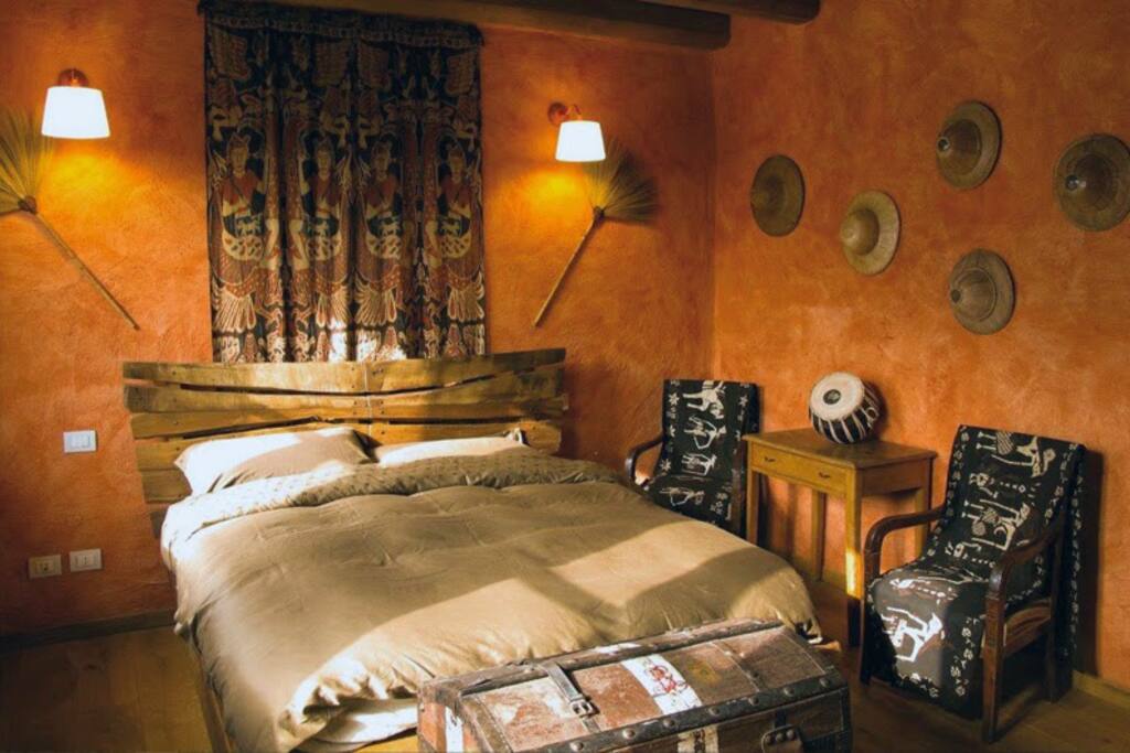 Stanza del Viaggiatore - letto matrimoniale