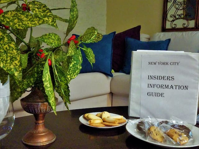 Private Garden, Near B’way, Empire State, Subway gallery image 2