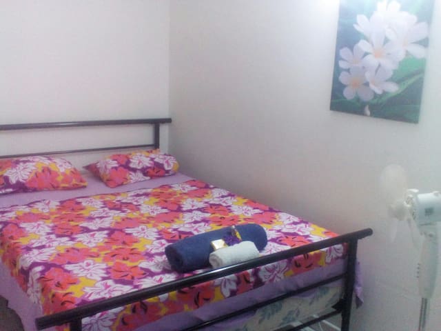 Private Room in Papeete next to market and ferry