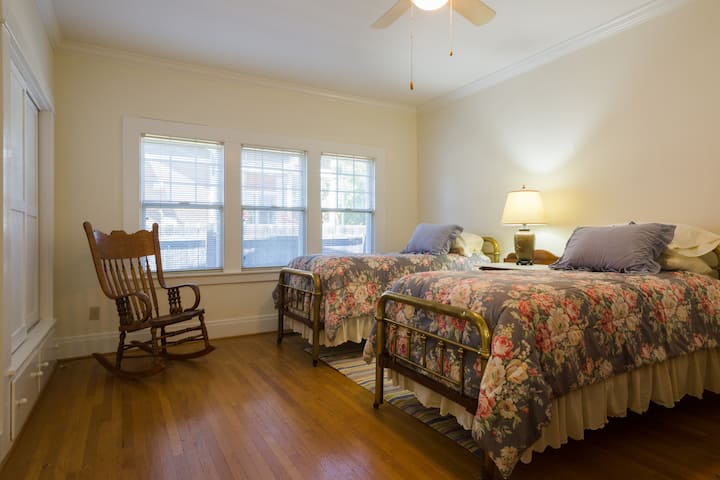 חדר שינה בינוני 