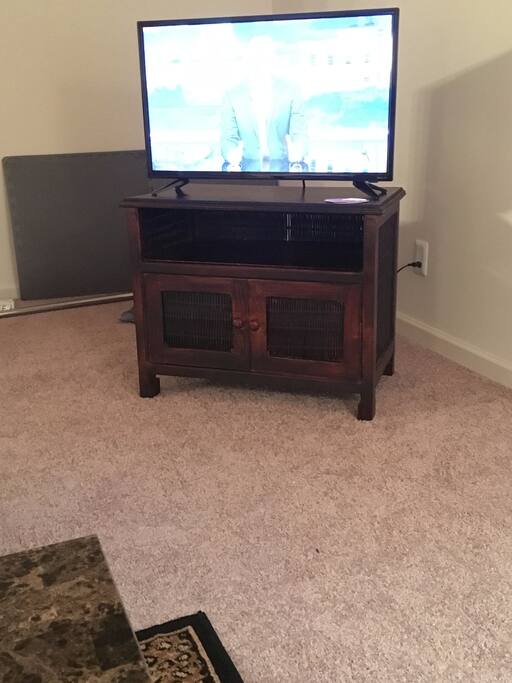 TV with Netflix, HBO