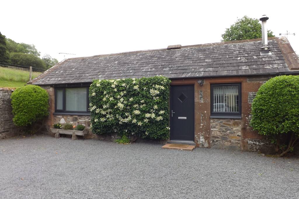 Traditional but stylish stable conversion