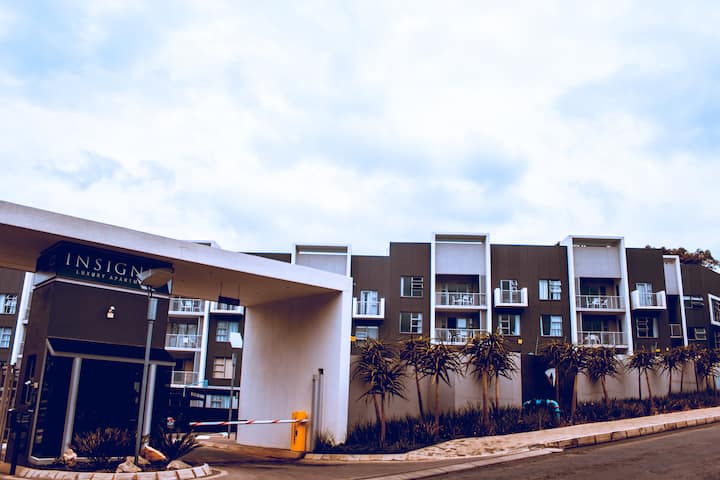 Jupiter Inlet room, walk to everything — primary photo