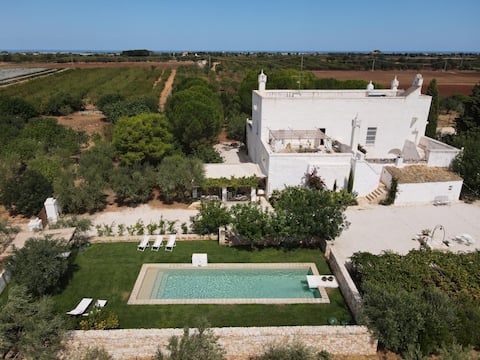 Masseria Le Cerase - Stunning Masseria with Pool