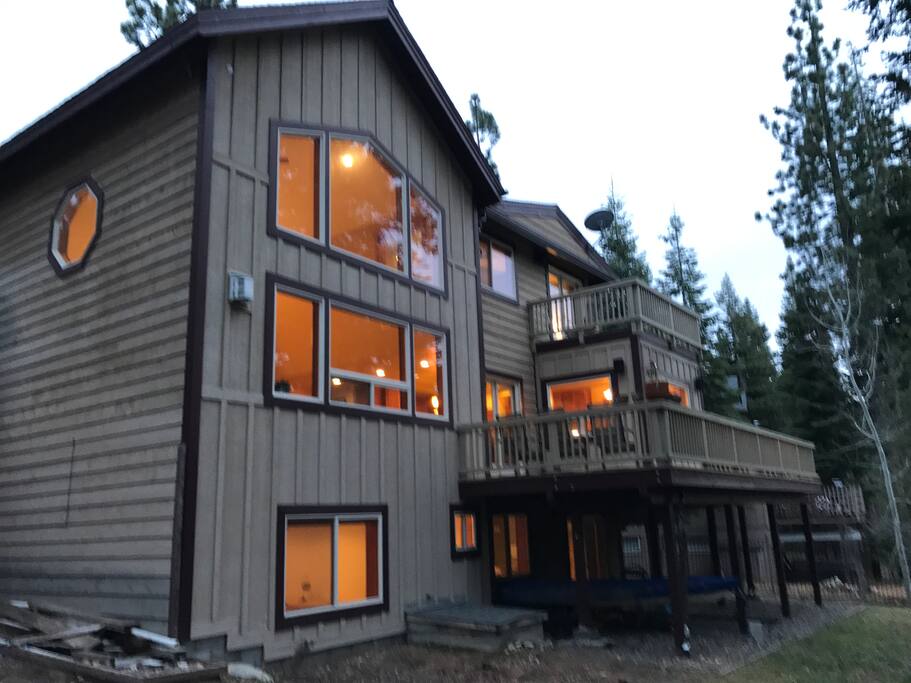 Back of house 3 floors