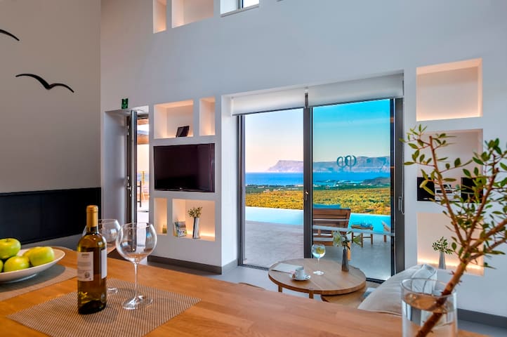 Luxury 2 bedr villa in western Crete