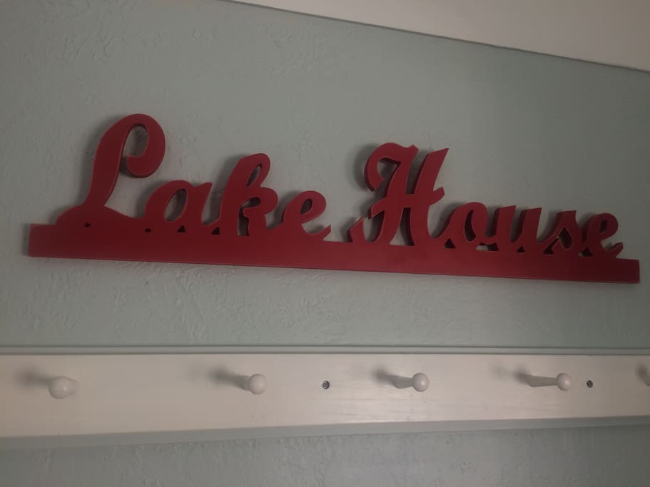 Welcome to Family Oasis in the City aka The Lakehouse