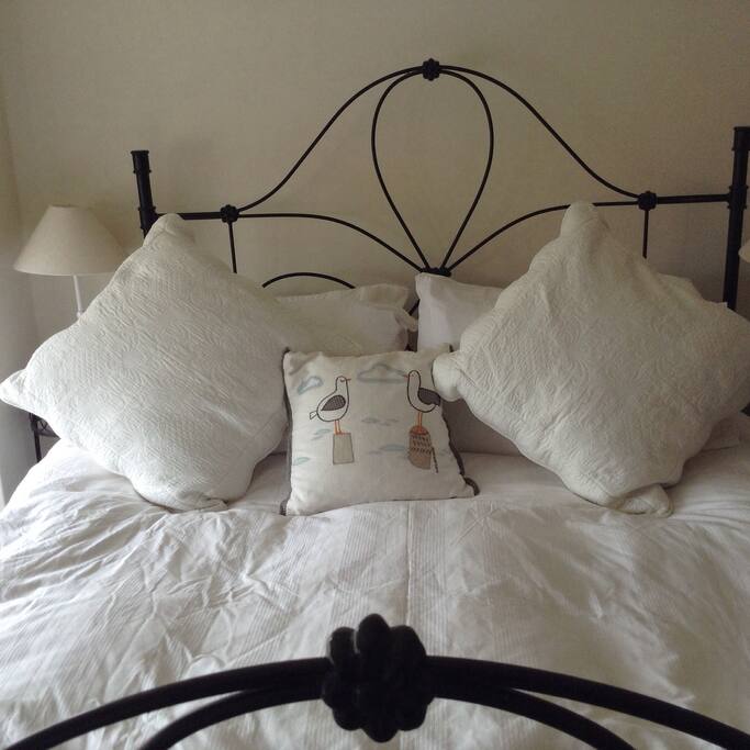Comfortable double bed