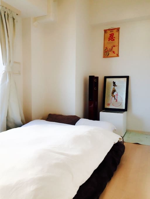 MAX 2p can stay
1 room
1 Double bed
No smoking
220 ppt speed wifi paid rental service(¥1000/day)
Luggage Storage Service
(1Luggage Price/2hour ¥1000)
Clean Up Room Service(¥7000)
Check in 3pm
Check out 11am
最大2名宿泊
1ルーム
ダブルベッド
禁煙
ポケットWIFIレンタルサービス(¥1000/day)
荷物預かりサービス/1個の荷物価格
(2hour ¥1000)
滞在中お掃除サービス(¥7000税込)