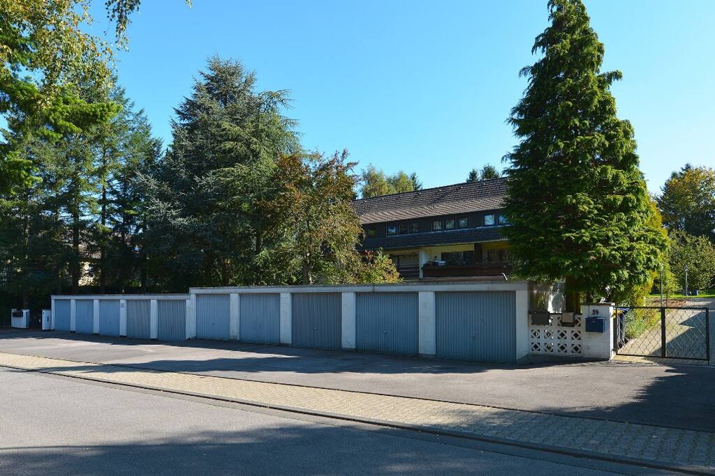 Ansicht des Hauses von vorne / view from the front side