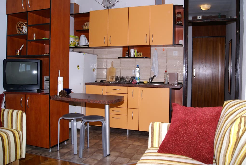 Fully functioning kitchen with everything you need
