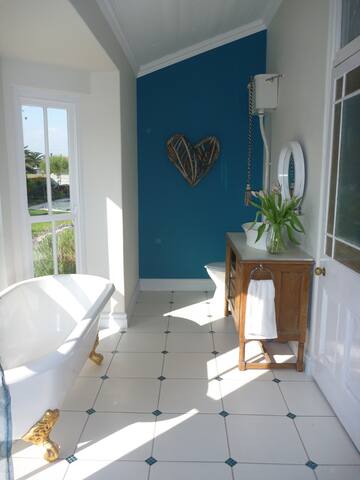 Heritage Home in Cape Town suburbs gallery image 2