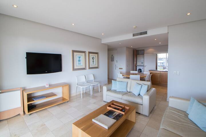 Bannockburn 404 – Waterfront Village gallery image 3