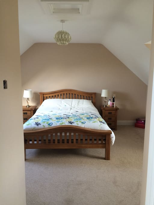 Large spacious room with comfortable bed