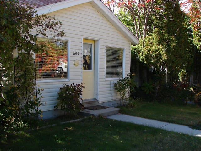 Skye's Montana Cottage