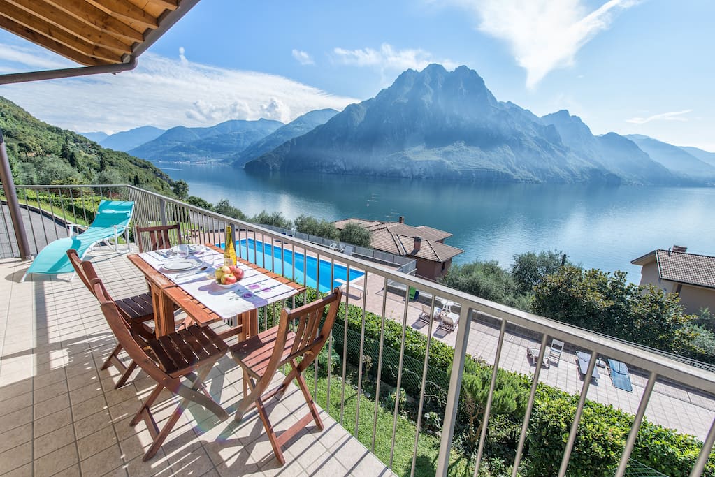Lussuoso. Vista incantevole. Flats for Rent in Riva, Lombardy, Italy
