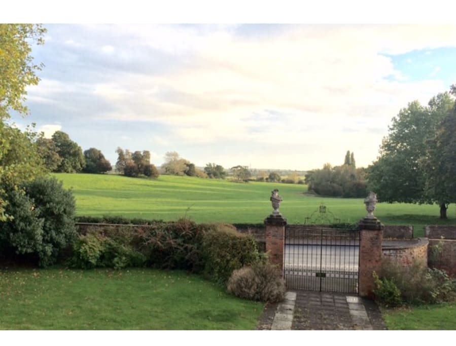 Walk over 22acres